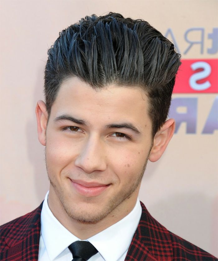 Idee Coiffure Cheveux Gomines Coiffure Ado Garcon Nick Jonas