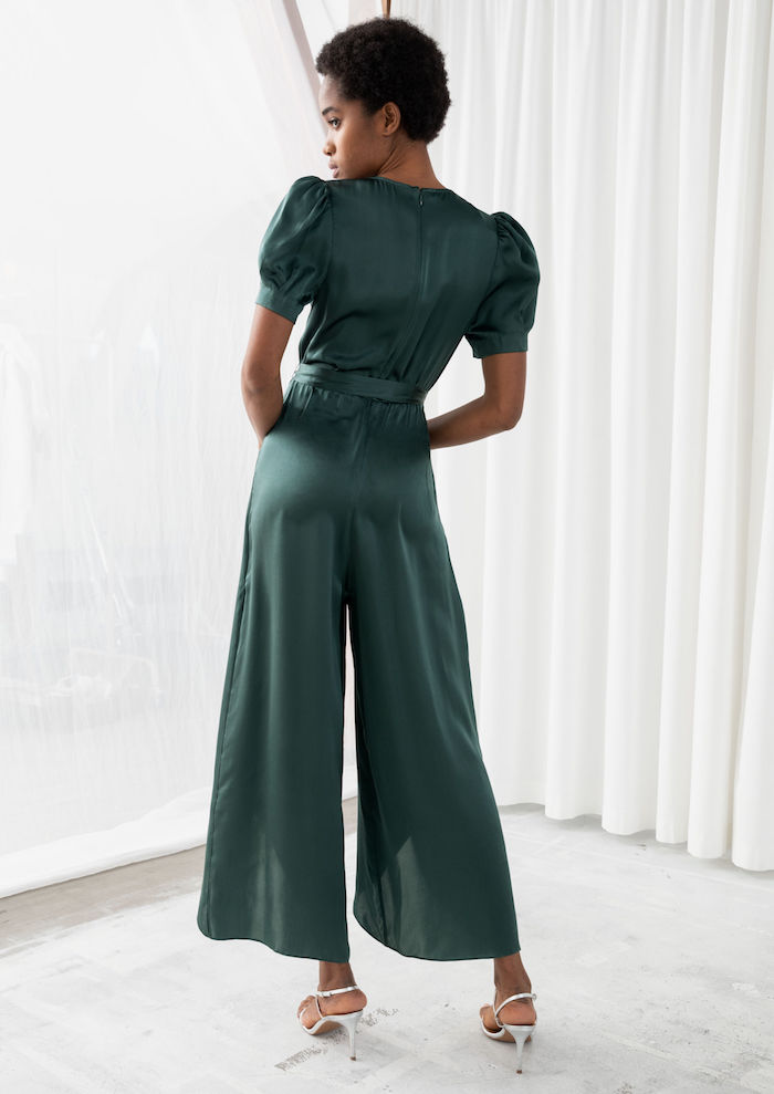 une combinaison en manches bouffantes et couleur aquamarine look chic femme tenue 2020